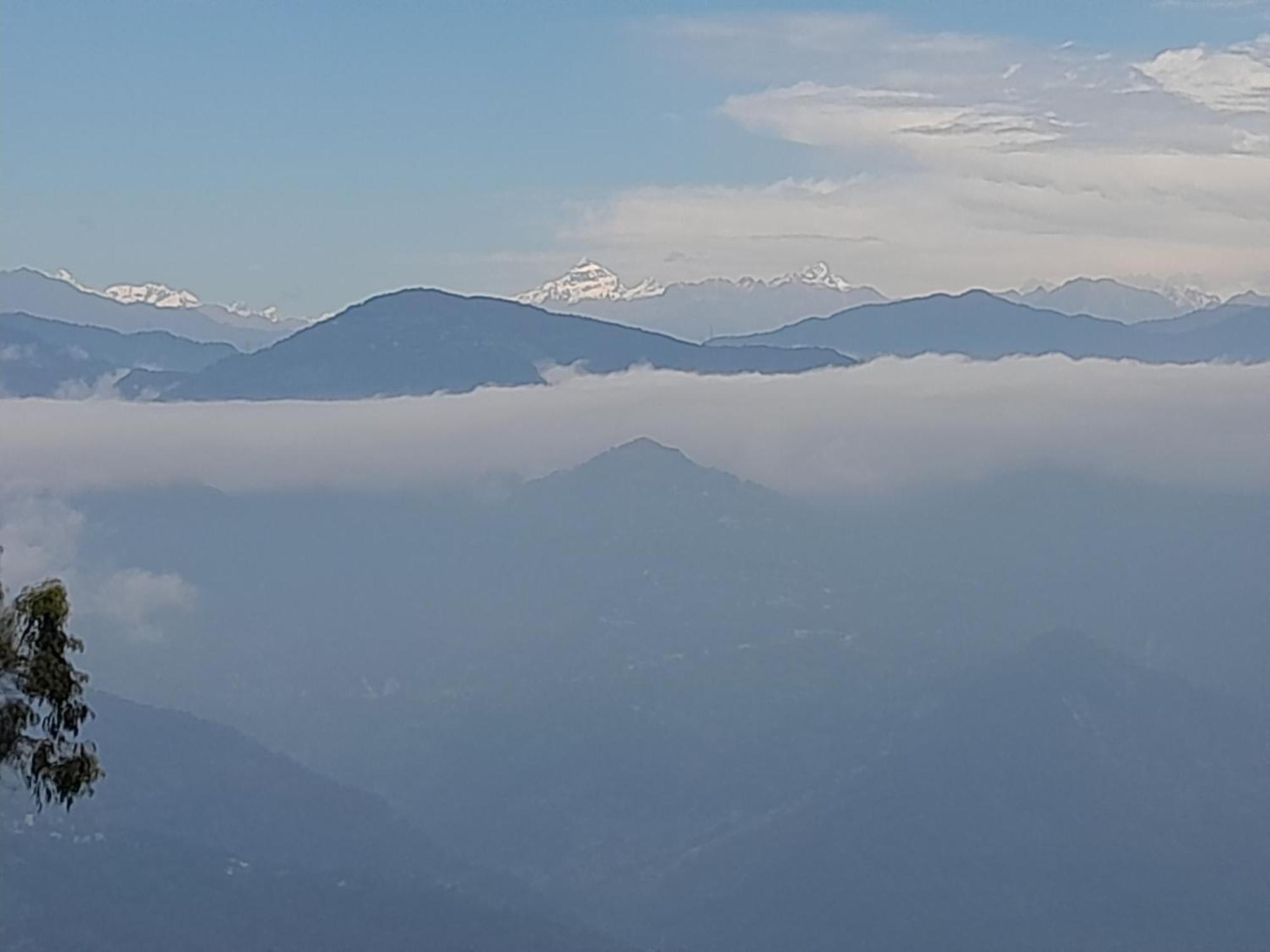 Seven Hills Homestay Kalimpong Bilik gambar
